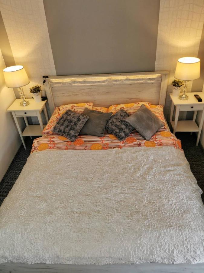 Foglal-Lak Apartman Eger Eksteriør billede